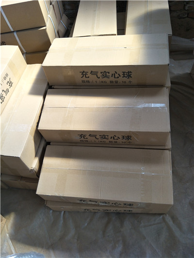 體操墊、羽毛球柱、實心球、海綿包大量現(xiàn)貨